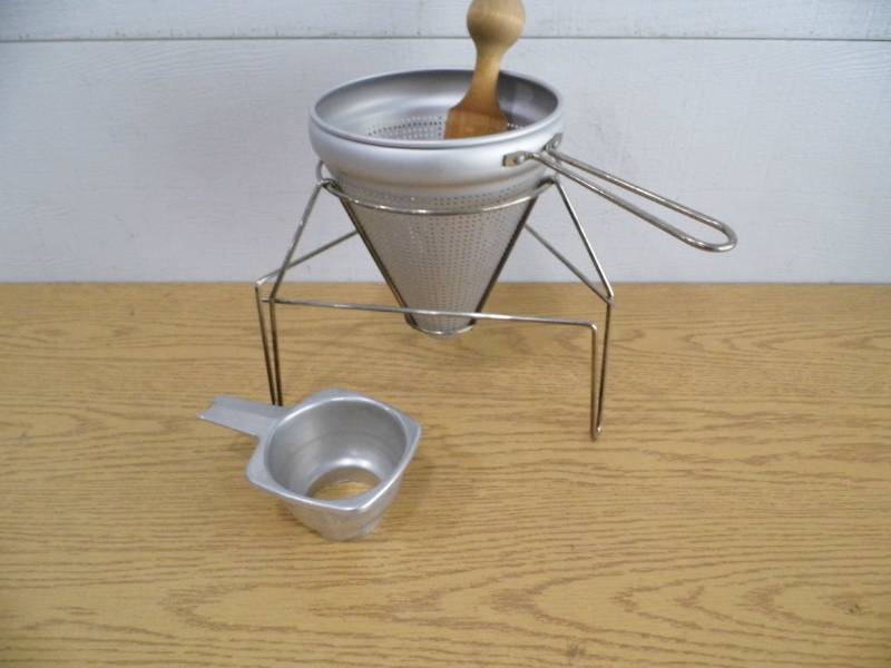 lot 46 image: Food Press