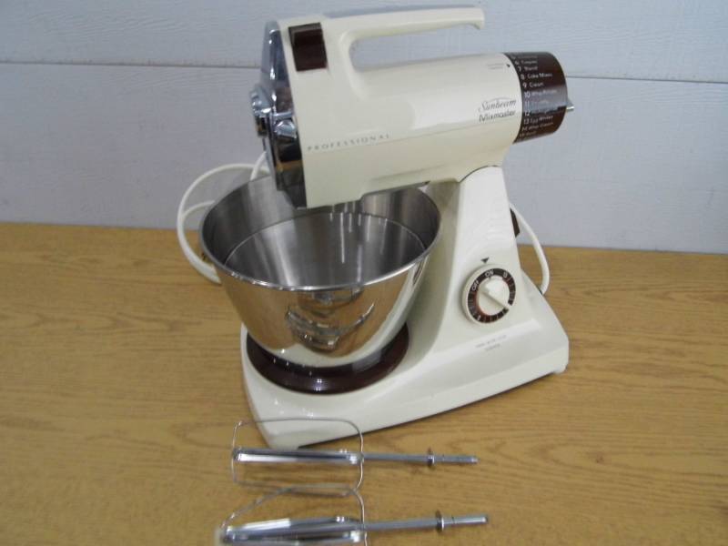 lot 70 image: Sunbeam Mixmaster