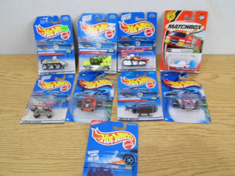 lot 75 image: Hot Wheels