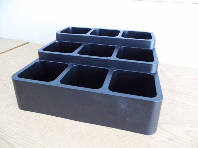 lot 130 image: Condiment Holder