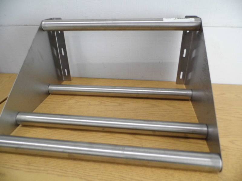 lot 136 image: Stainless Steel Wall Rack