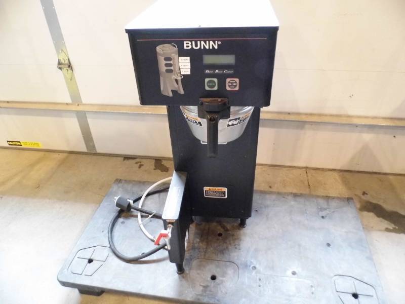 lot 21 image: Bunn Coffee Maker