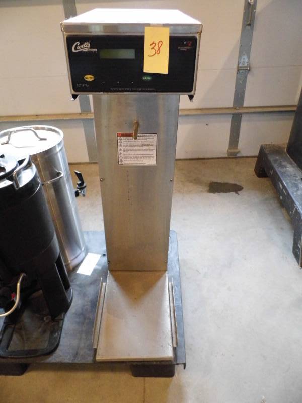 lot 38 image: Cartis Coffee Maker