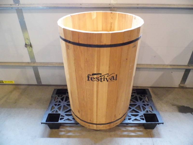 lot 43 image: Display Barrel