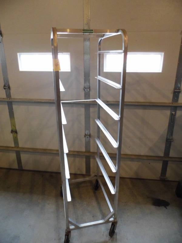 lot 45 image: Aluminum Rack