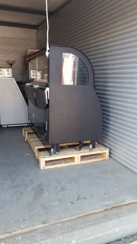 lot 75 image: Structural Concepts Deli Style Cooler