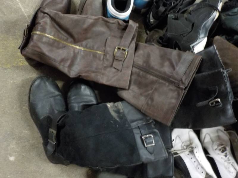 lot 171 image: Womens Boots and Shoes most size ...