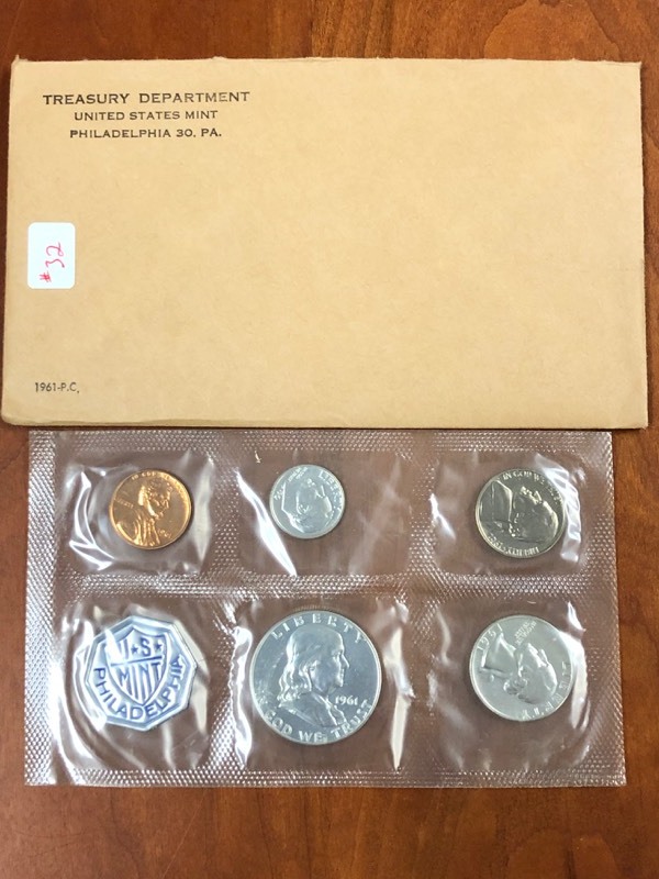 lot 32 image: 1961 U.S Mint Philadelphisa Coin Se...