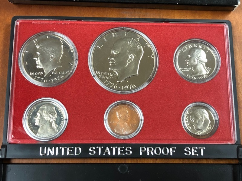 lot 41 image: 1975 U.S Proof Set, 6-Coin Set With...