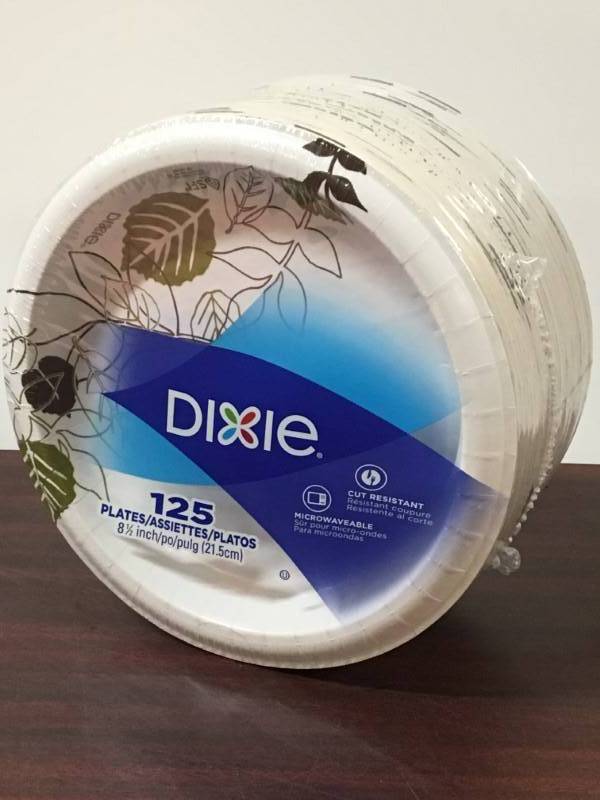 lot 119 image: Dixie Paper Plates
