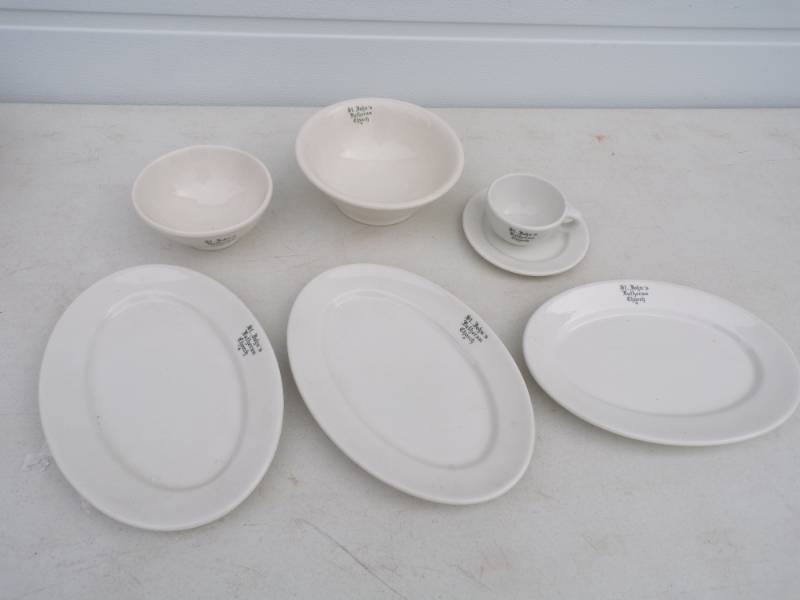 lot 21 image: Vintage St. Johns Lutheran Syracuse Heavy Dinner Wear
