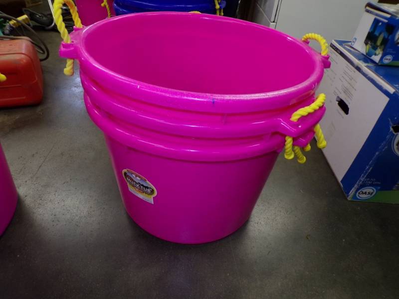lot 48 image: 3 -  70 Qt. Muck Tub Pink