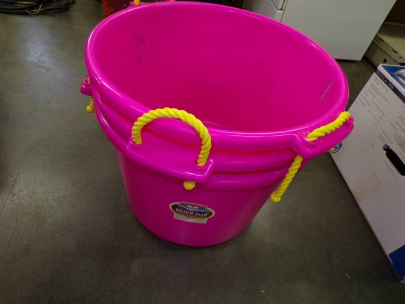 lot 50 image: 3 -  70 Qt. Muck Tub Pink