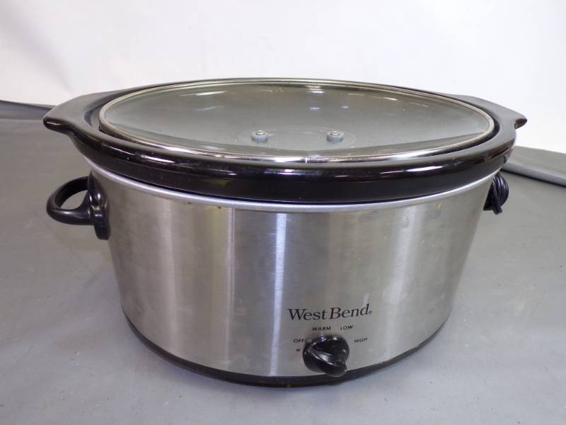 West Bend Crock Pot, Advanced Sales Consignment Auction #266