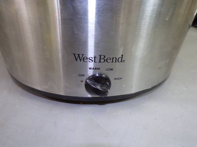 West Bend Crock Pot, Advanced Sales Consignment Auction #266