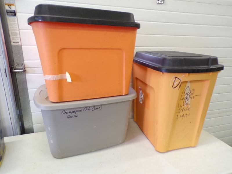 lot 80 image: 3 Storage Totes with Covers
