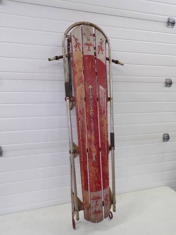 lot 2 image: Vintage Metal Runner Commander Deluxe Sled Cool Aircraft Graphics