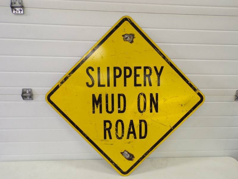 lot 15 image: Large Retired Slippery Mud on Road 30 x 30