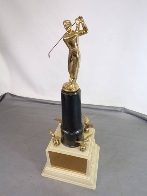 lot 22 image: Vintage 1950s Unused Golfing Trophy