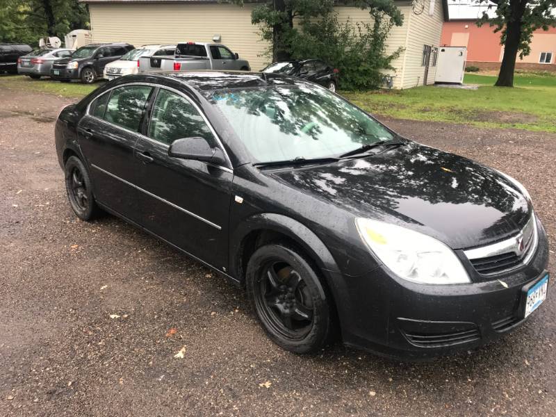 lot 12 image: 2008 Saturn Aura 3.5