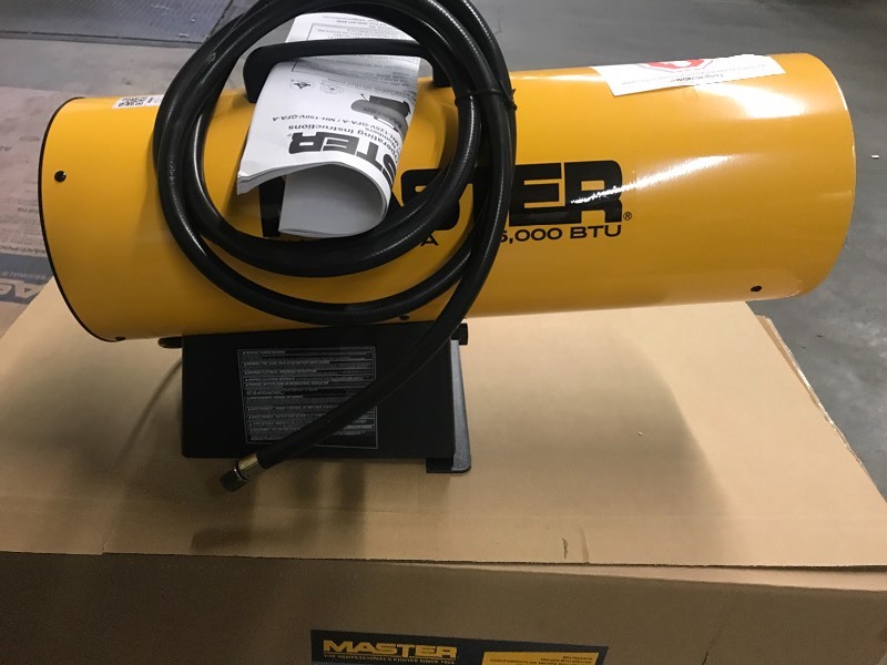 lot 5 image: Master Forced Air Torpedo Heater, 125,000 BTU