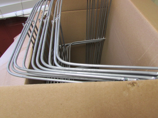 lot 27 image: Glamos New TomatoPlantTree Garden Cages