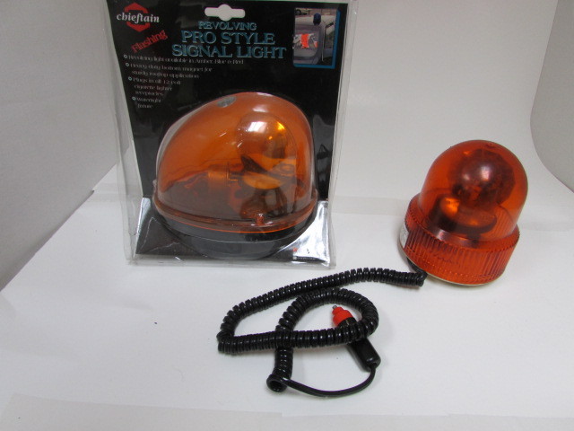 lot 31 image: Chieftain Safety Lights