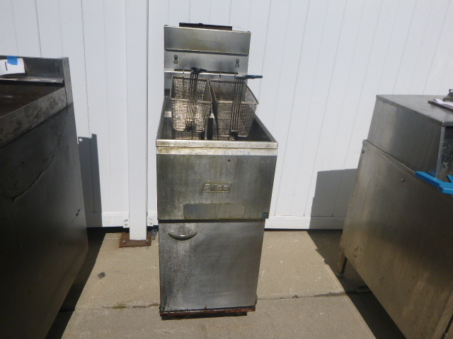 lot 3 image: Pitco Deep Fryer