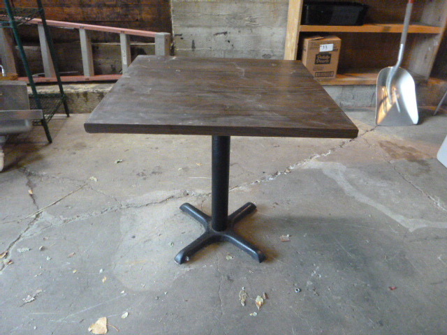 lot 60 image: Restaurant Table