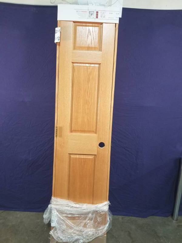 lot 21 image: Bayer Built RH Interior Door 