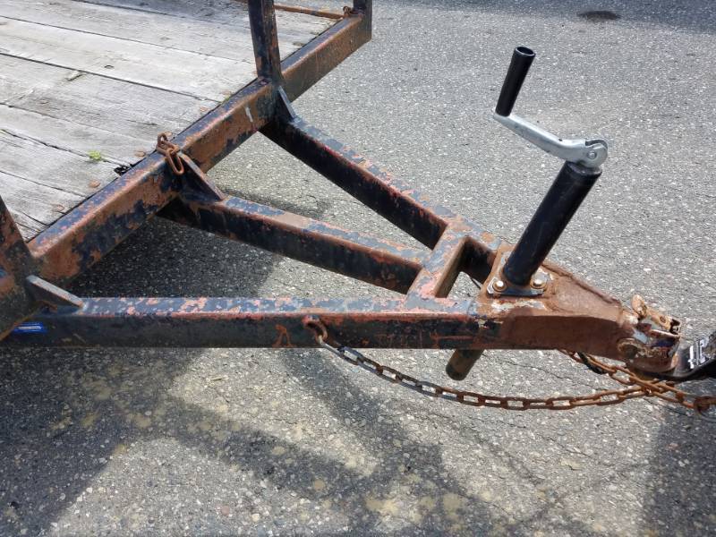 lot 1 image: Dual Axle Utility Trailer