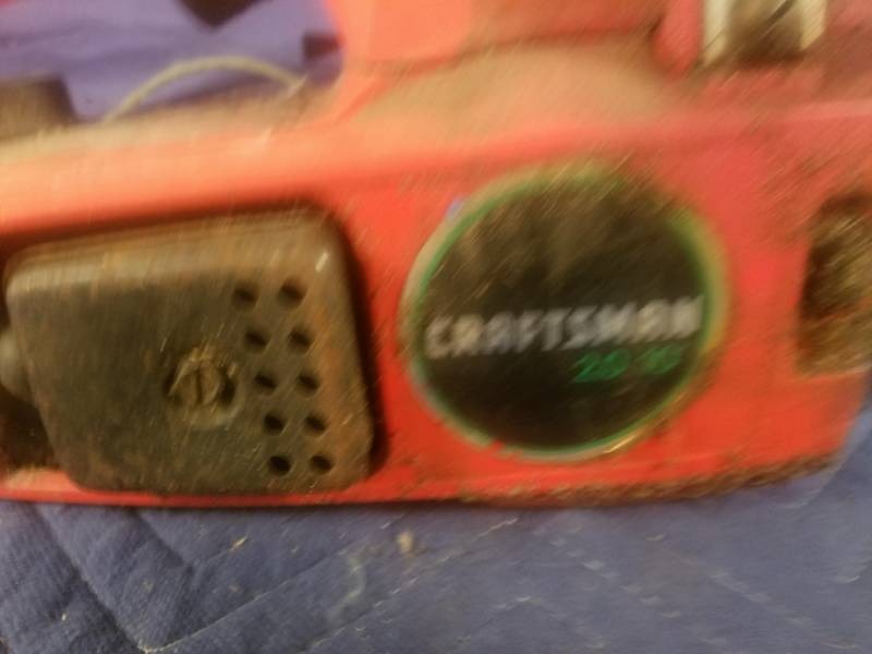 lot 49 image: Craftsman 20 10 Chainsaw 