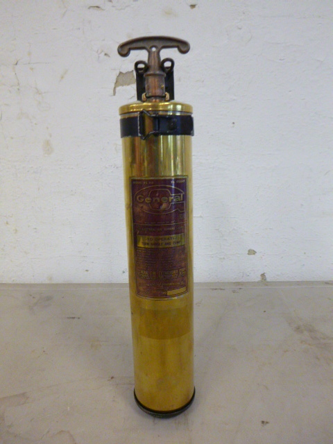 lot 12 image: General Fire Extinguisher