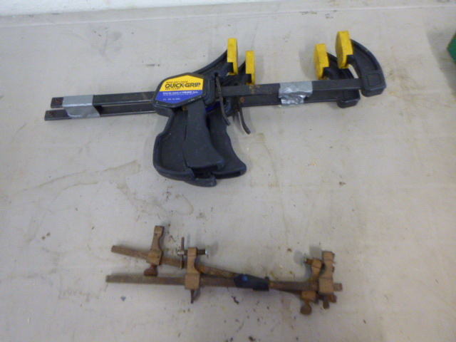 lot 27 image: 2 Sets of Bar Clamps