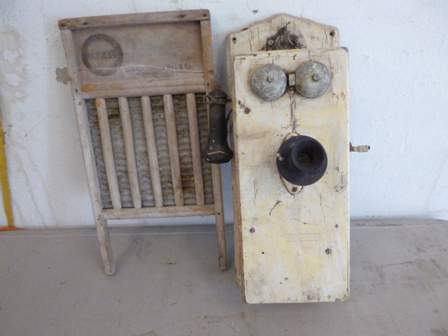 lot 35 image: Antique Telephone