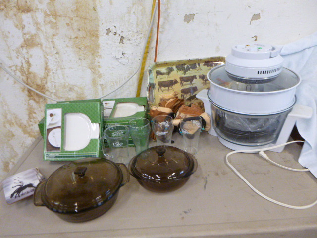 lot 75 image: Kitchen Items
