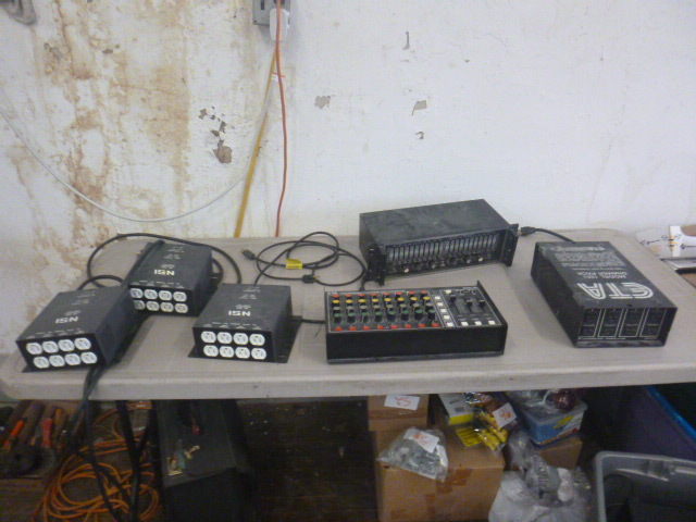 lot 94 image: Electronics