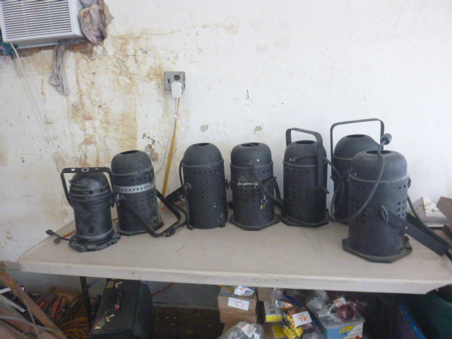 lot 98 image: 7 Cam Lights
