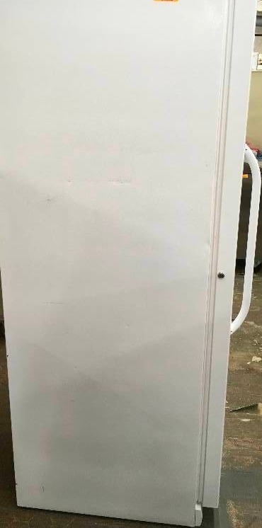 lot 24 image: Frigidaire 20.2 Cu. Ft. Upright Freezer