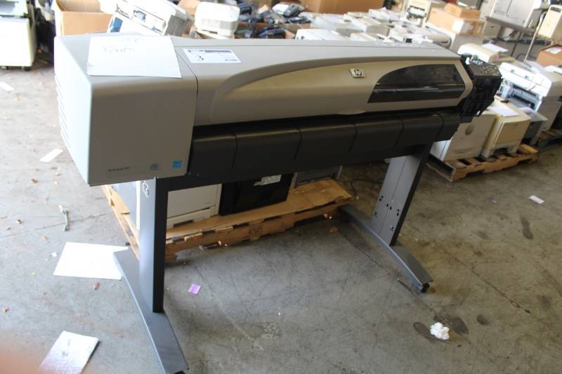 lot 3 image: HP DesignJet 500 42in. Large Format Printer
