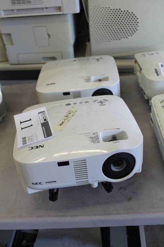 lot 11 image: Lot of (2) NEC NP215 HDMI Projectors
