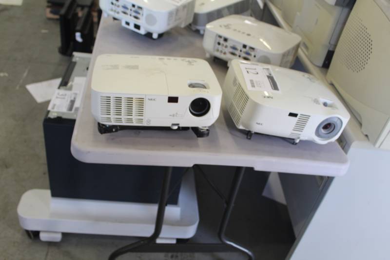 lot 12 image: Lot of (2) NEC NP215 HDMI Projectors