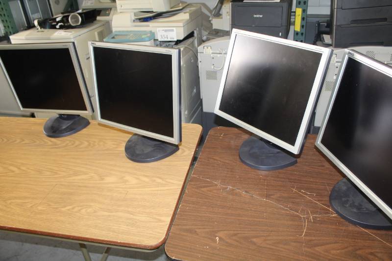 lot 76 image: Lot of (4) Dell Ultrasharp 19in. Computer Monitors
