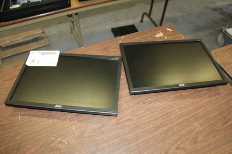 lot 84 image: Lot of (2) Acer V196WL 19in. Computer Monitors