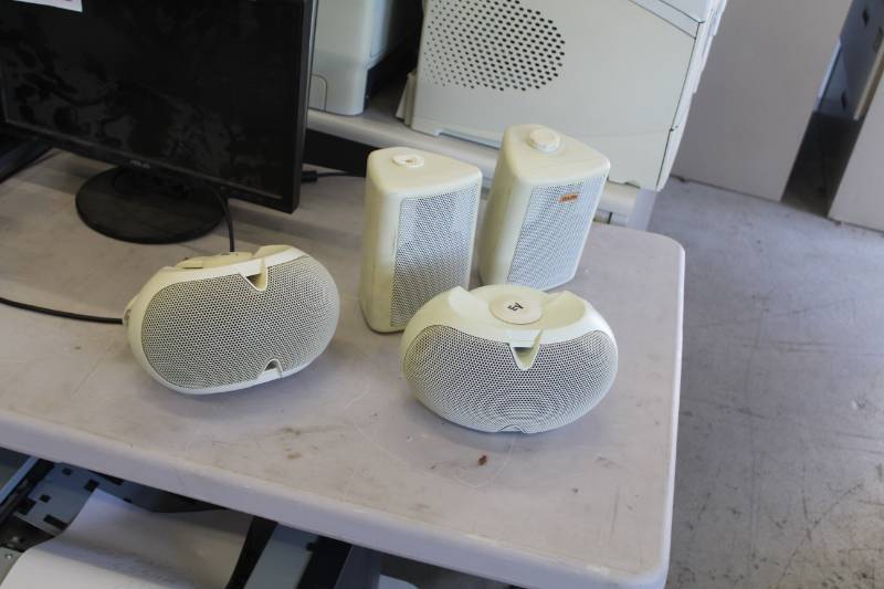 lot 13 image: Lot of (7) Stereo Speakers