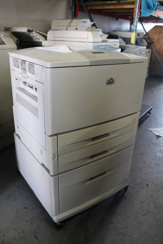 lot 16 image: HP LaserJet 9050dn Printer
