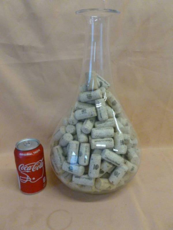 lot 23 image: Wine Bottle Corks