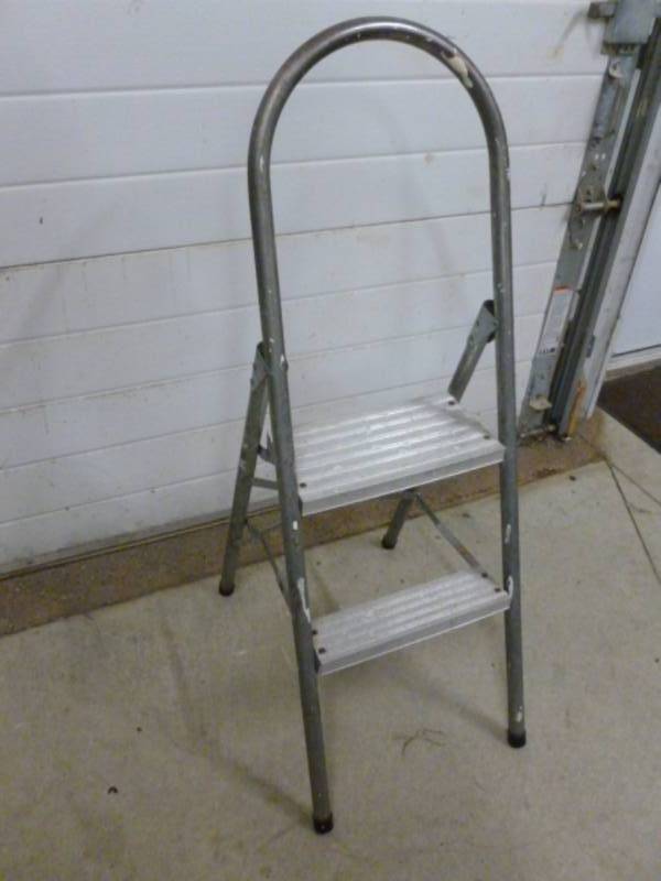 lot 34 image: Step Stool