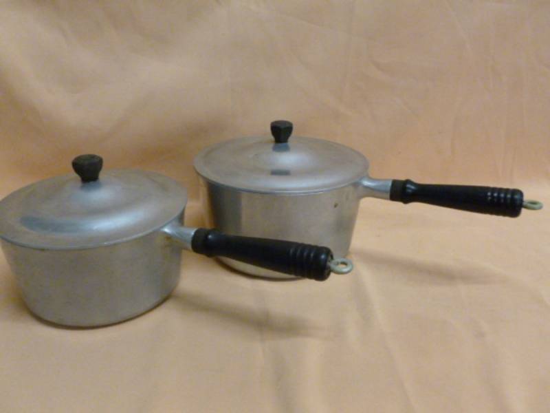 lot 37 image: Vintage Kitchen