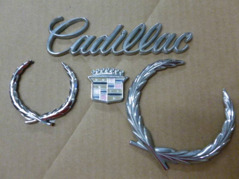 lot 43 image: Collectible
